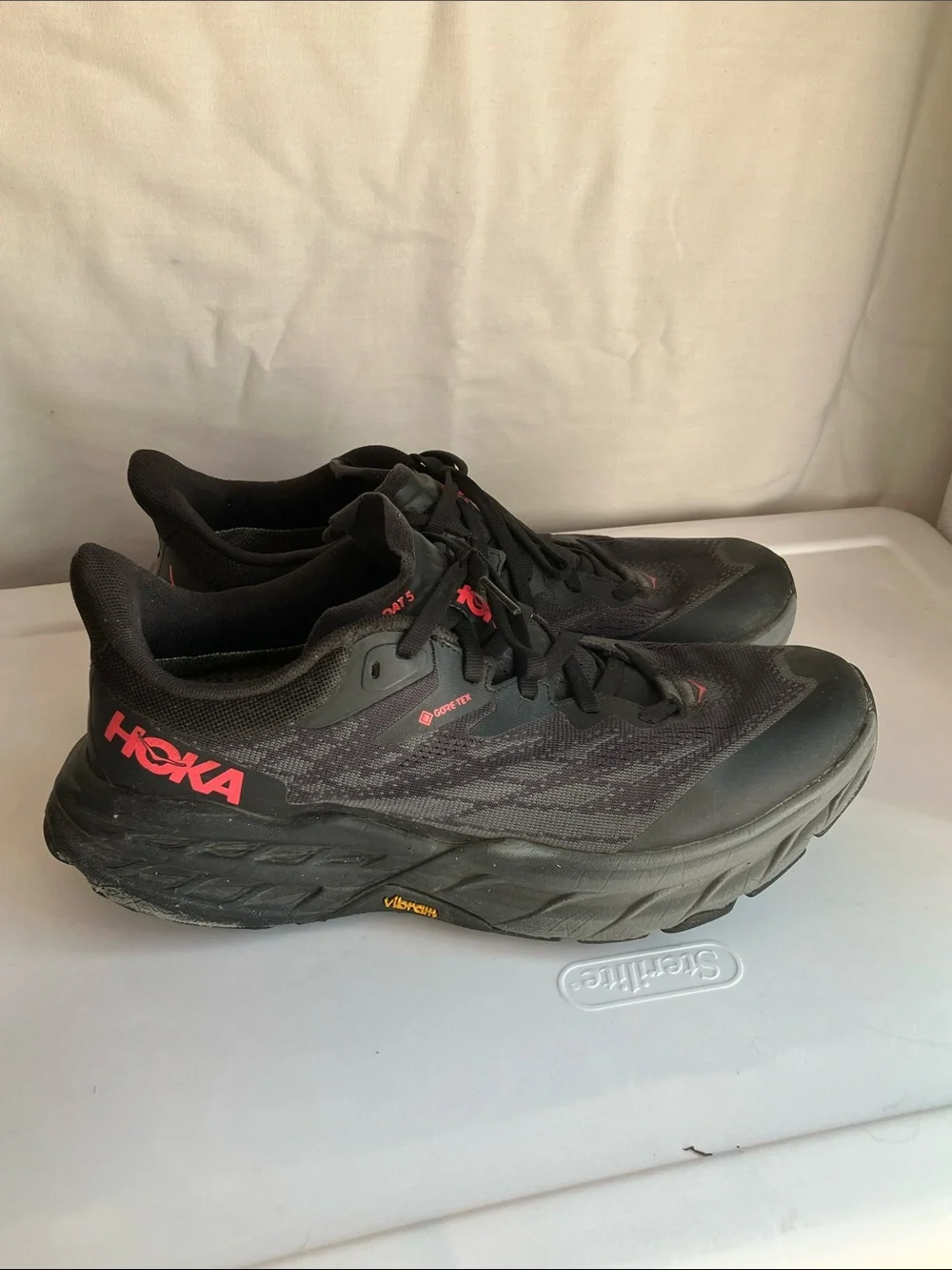 HOKA Speedgoat 5 Gore-Tex Trail Running Shoes Vibram Megagrip track women’s 10